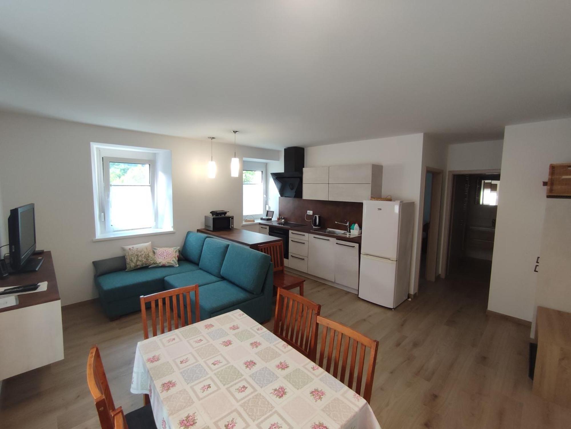 Apartma Moser Podnanos Buitenkant foto